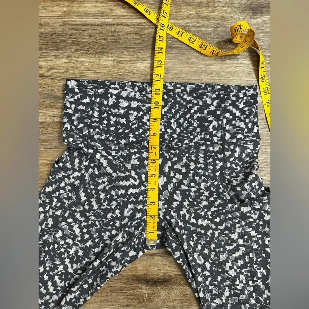 LULULEMON- Fast Free Tight II 25